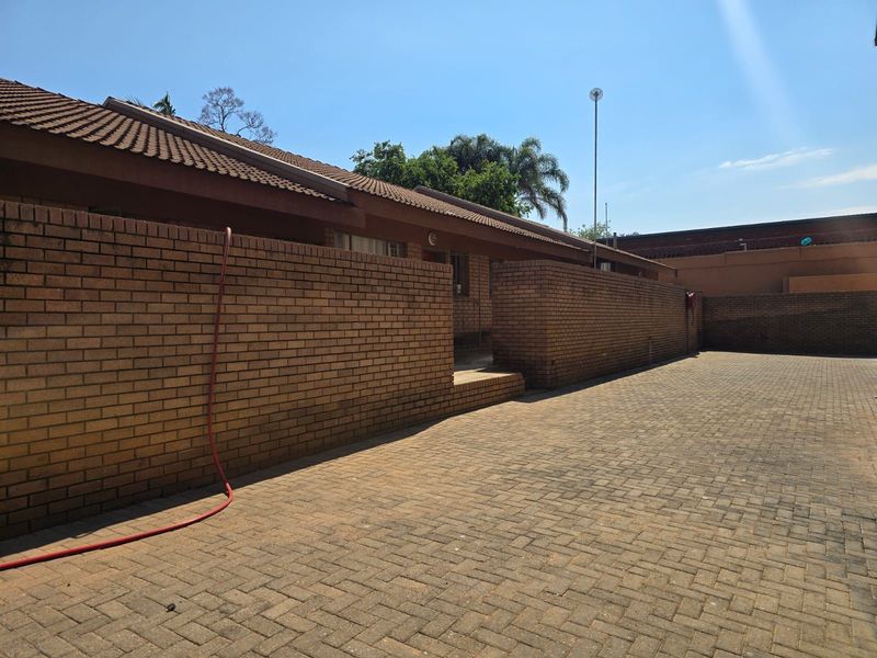 Guest House For Sale in Polokwane Central - Photo 3