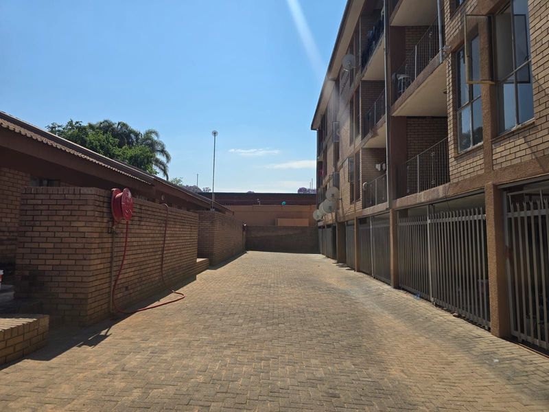 Guest House For Sale in Polokwane Central - Photo 2