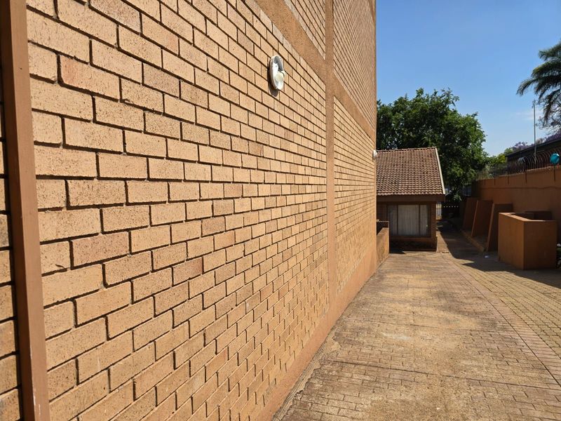 Guest House For Sale in Polokwane Central - Photo 5