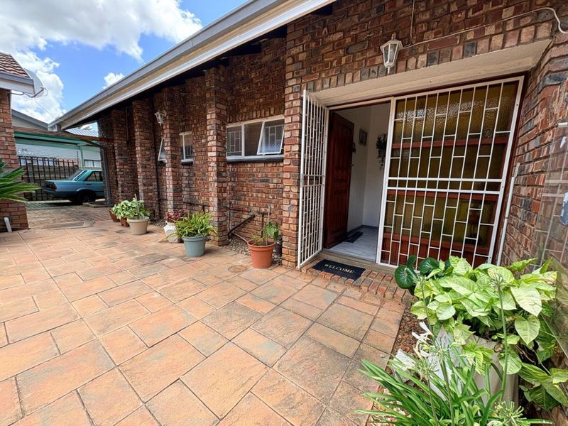 House For Sale in Verwoerdpark - Photo 3