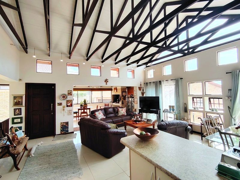 House For Sale in Seemeeu Park - Photo 4