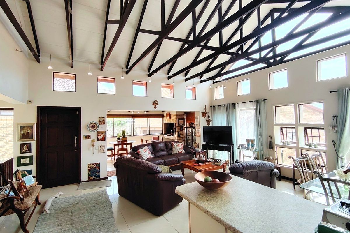 House For Sale in Seemeeu Park - Photo 4