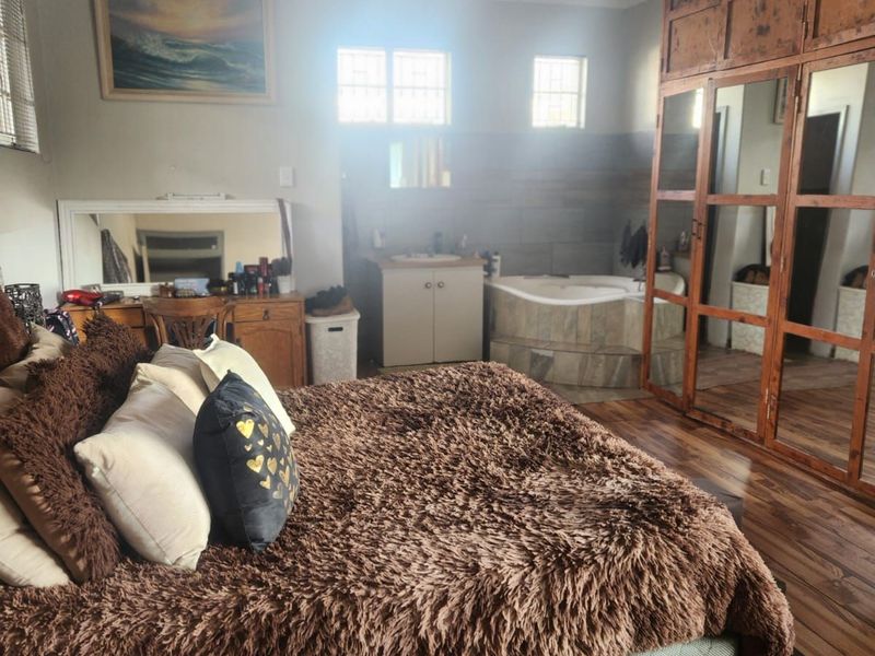 House For Sale in Ladybrand Central - Photo 10