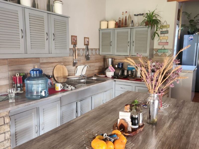 House For Sale in Ladybrand Central - Photo 5