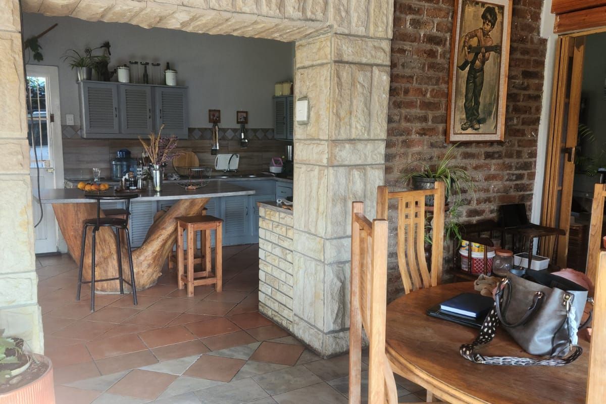 House For Sale in Ladybrand Central - Photo 3