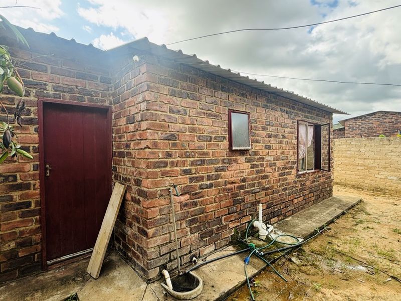 House For Sale in Nkowankowa - Photo 9