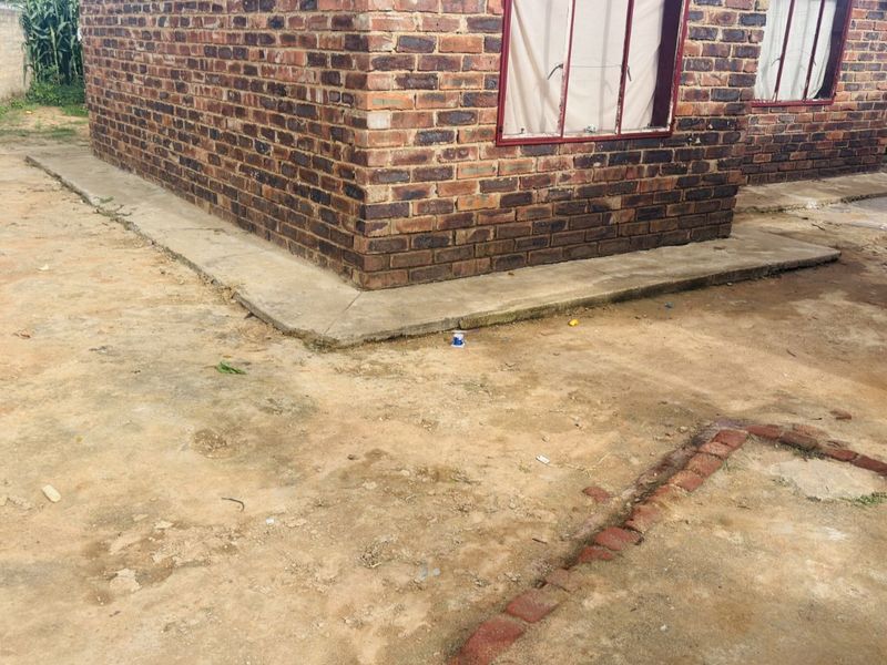 House For Sale in Nkowankowa - Photo 8