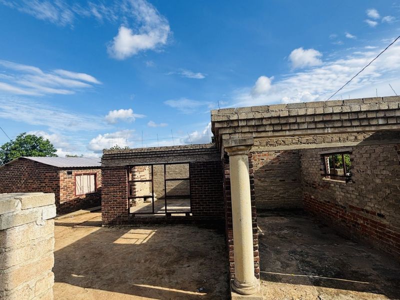 House For Sale in Nkowankowa - Photo 7