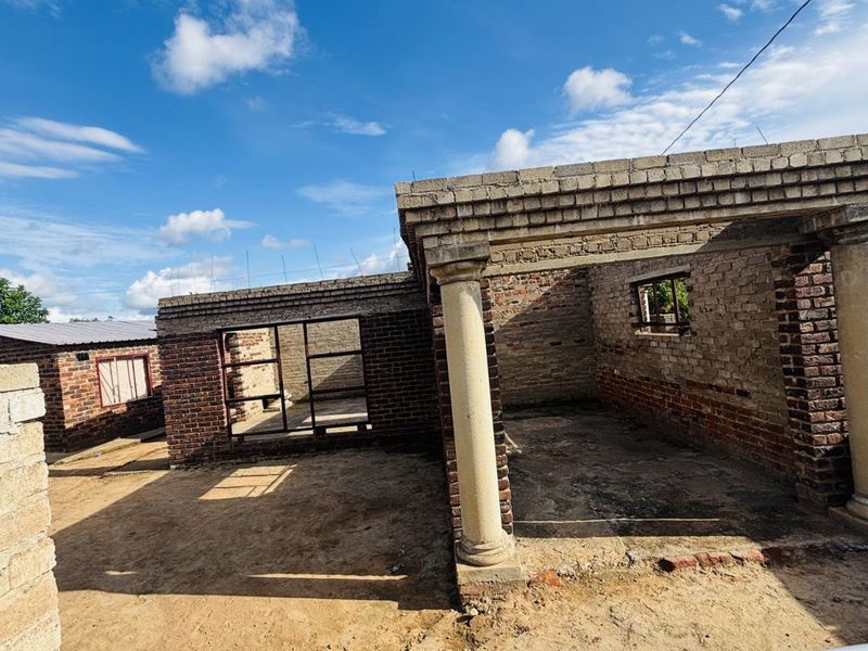 House For Sale in Nkowankowa - Photo 6