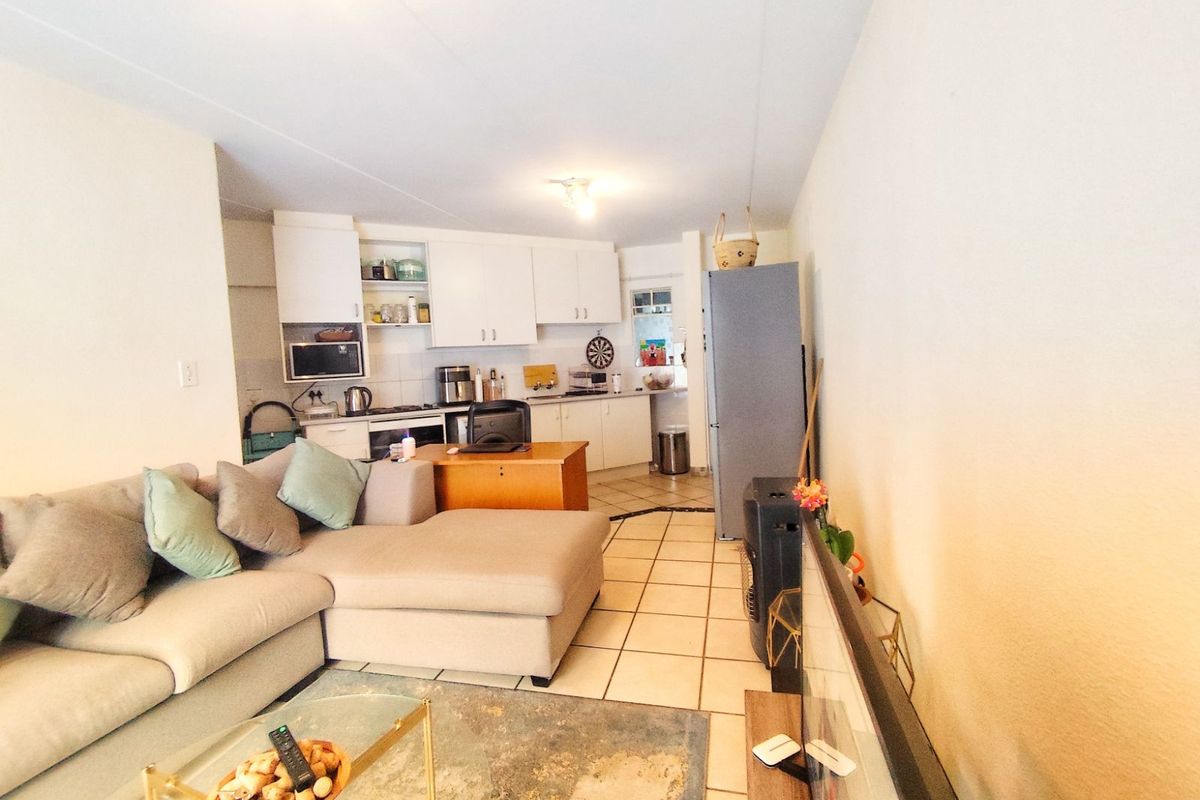 Apartment For Sale in Boskruin - Photo 3