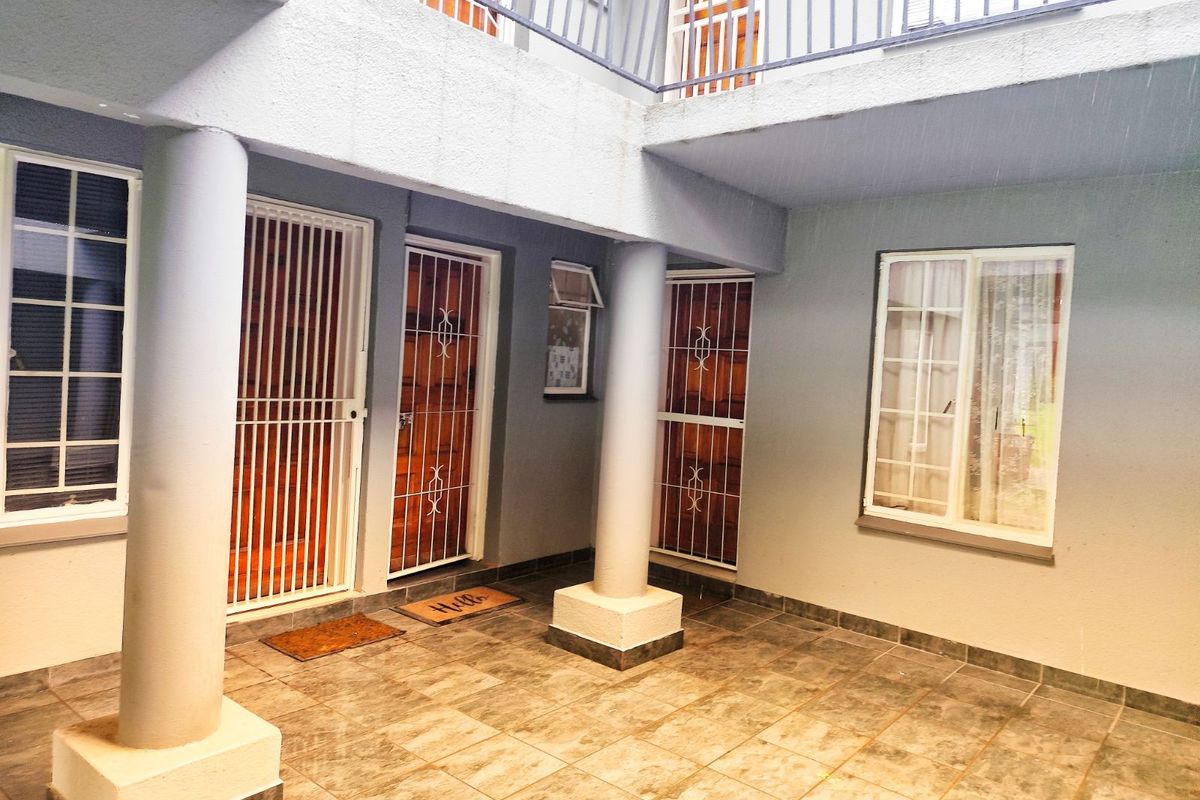 Apartment For Sale in Boskruin - Photo 2