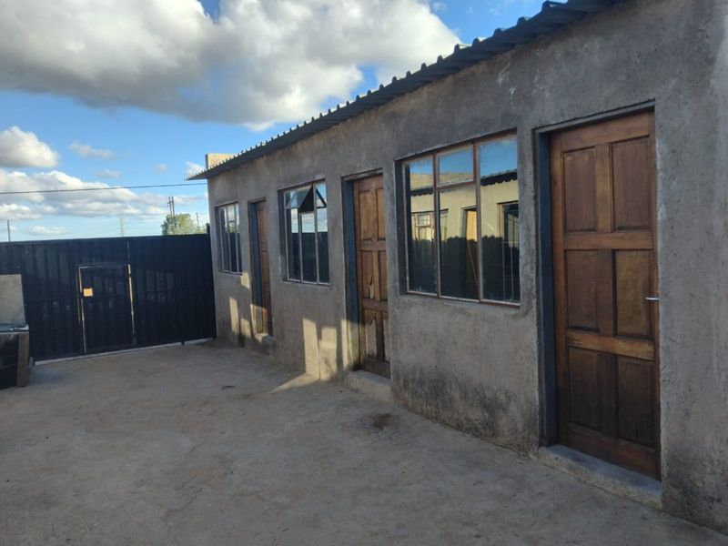 House For Sale in Polokwane Ext 71 - Photo 5