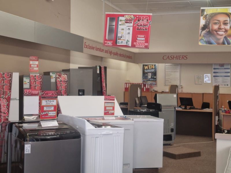 Retail For Sale in Winburg Central - Photo 3