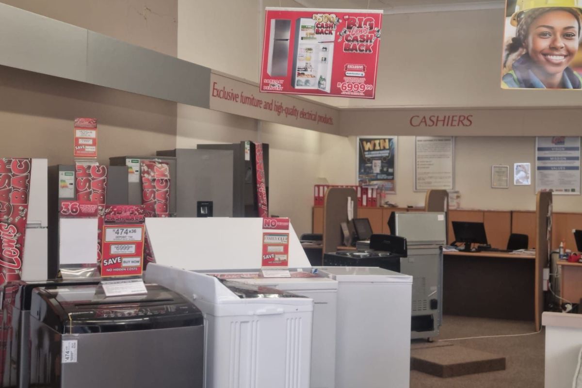 Retail For Sale in Winburg Central - Photo 3