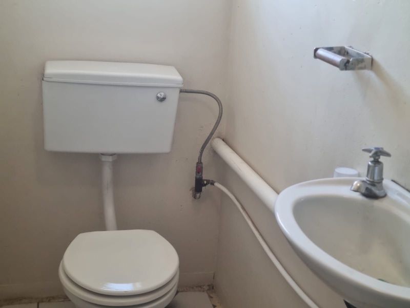 Retail For Sale in Winburg Central - Photo 9