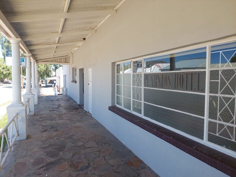 Hotel For Sale in Pearston Central - Photo 2