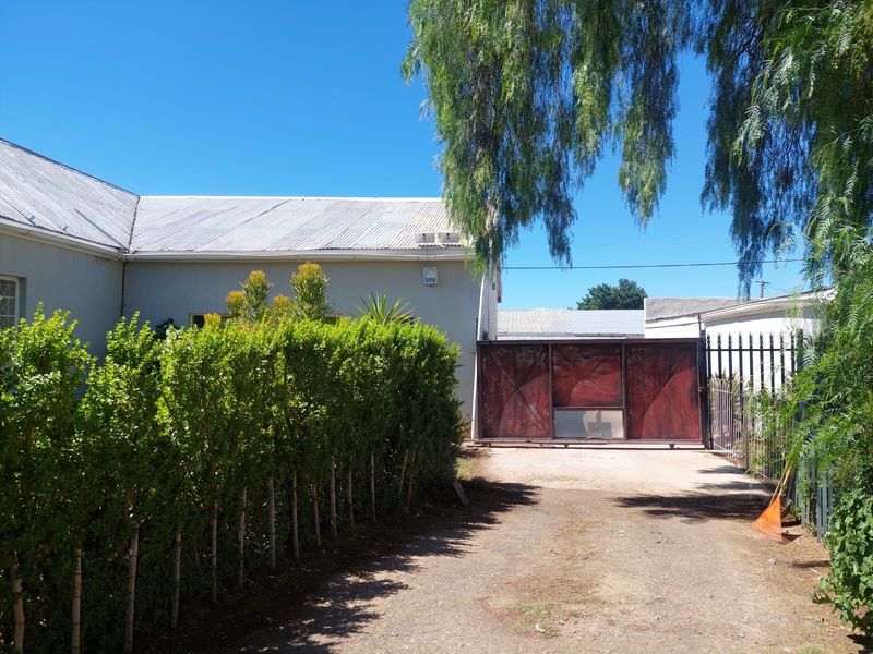 Hotel For Sale in Pearston Central - Photo 5