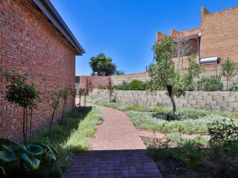 House For Sale in Stilbaai Wes - Photo 10