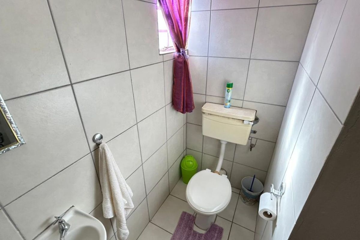 House For Sale in Riversdale Central - Photo 5