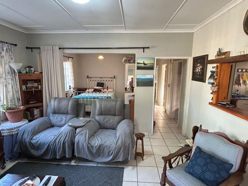 House For Sale in Riversdale Central - Photo 9