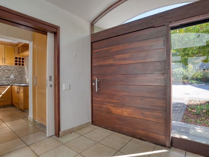 Apartment For Sale in Oubaai - Photo 3