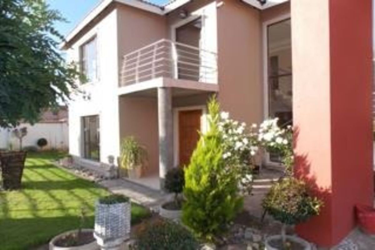 House For Sale in Ladybrand Central - Photo 2