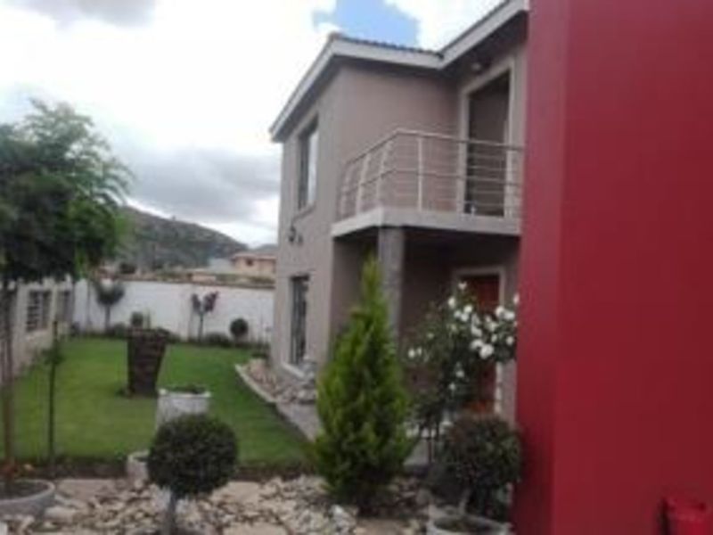 House For Sale in Ladybrand Central - Photo 4