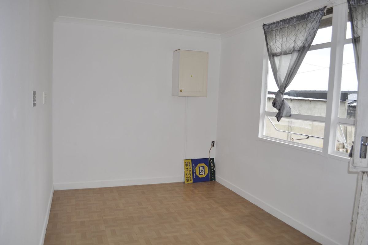 House For Sale in Young Park - Photo 4