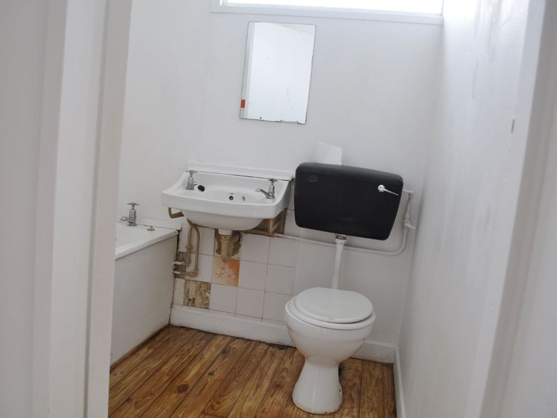 House For Sale in Young Park - Photo 9