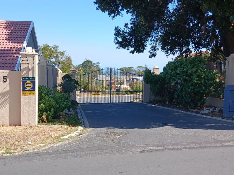 House For Sale in Kleinmond Central - Photo 4