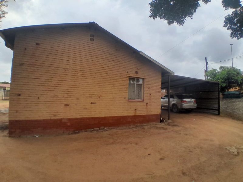 House For Sale in Temba Central - Photo 8