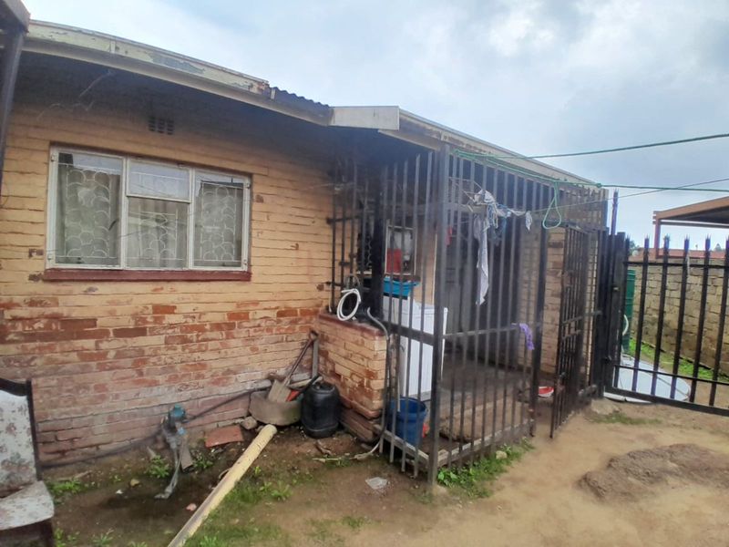 House For Sale in Temba Central - Photo 6