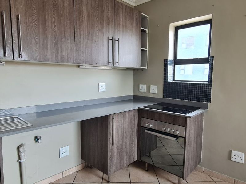 Apartment For Sale in Bellville Central - Photo 8