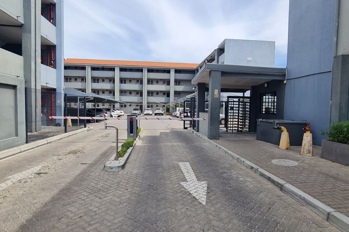 Apartment For Sale in Bellville Central - Photo 4