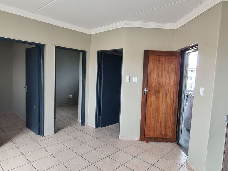 Apartment For Sale in Bellville Central - Photo 5