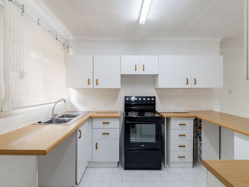 Townhouse For Sale in Ferndale - Photo 8