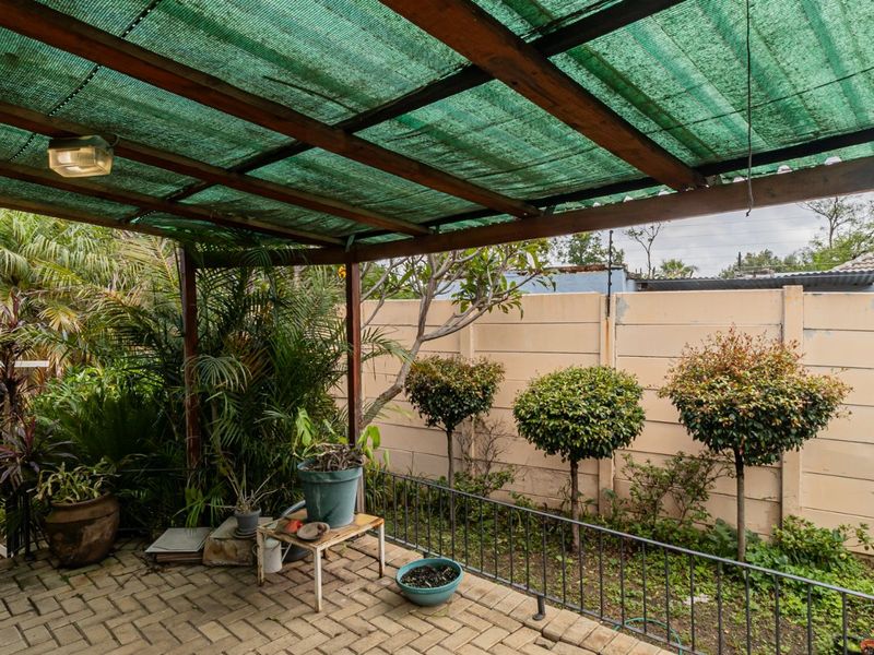 Townhouse For Sale in Ferndale - Photo 2