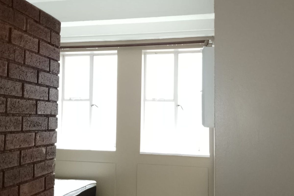 Apartment For Sale in Braamfontein - Photo 5