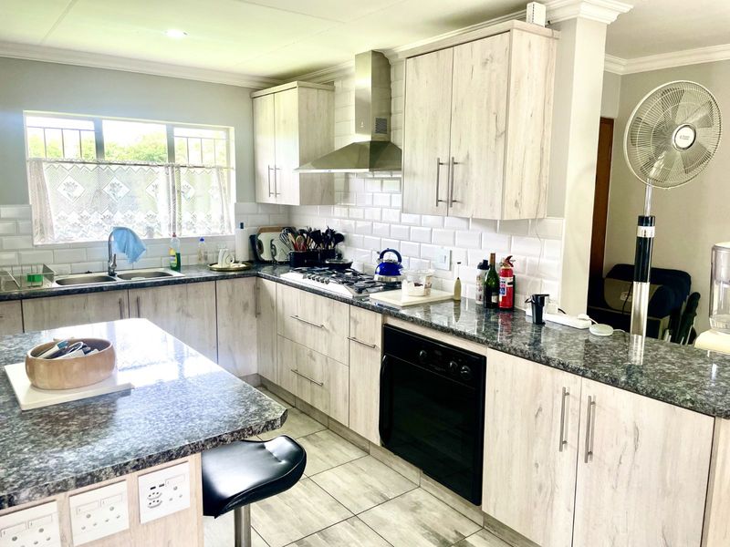 House For Sale in Heuweloord - Photo 7