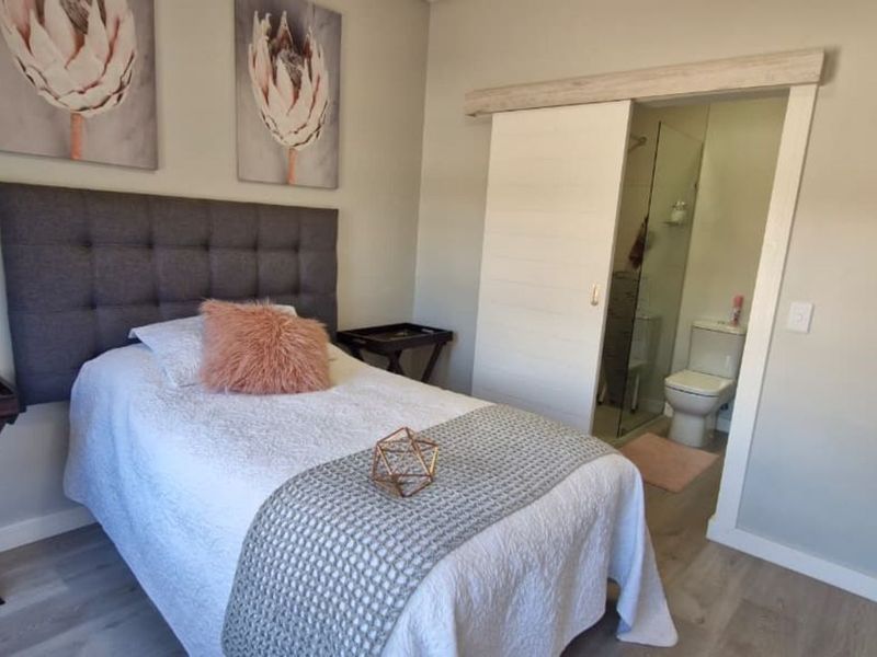 House For Sale in Hartland Lifestyle Estate - Photo 6