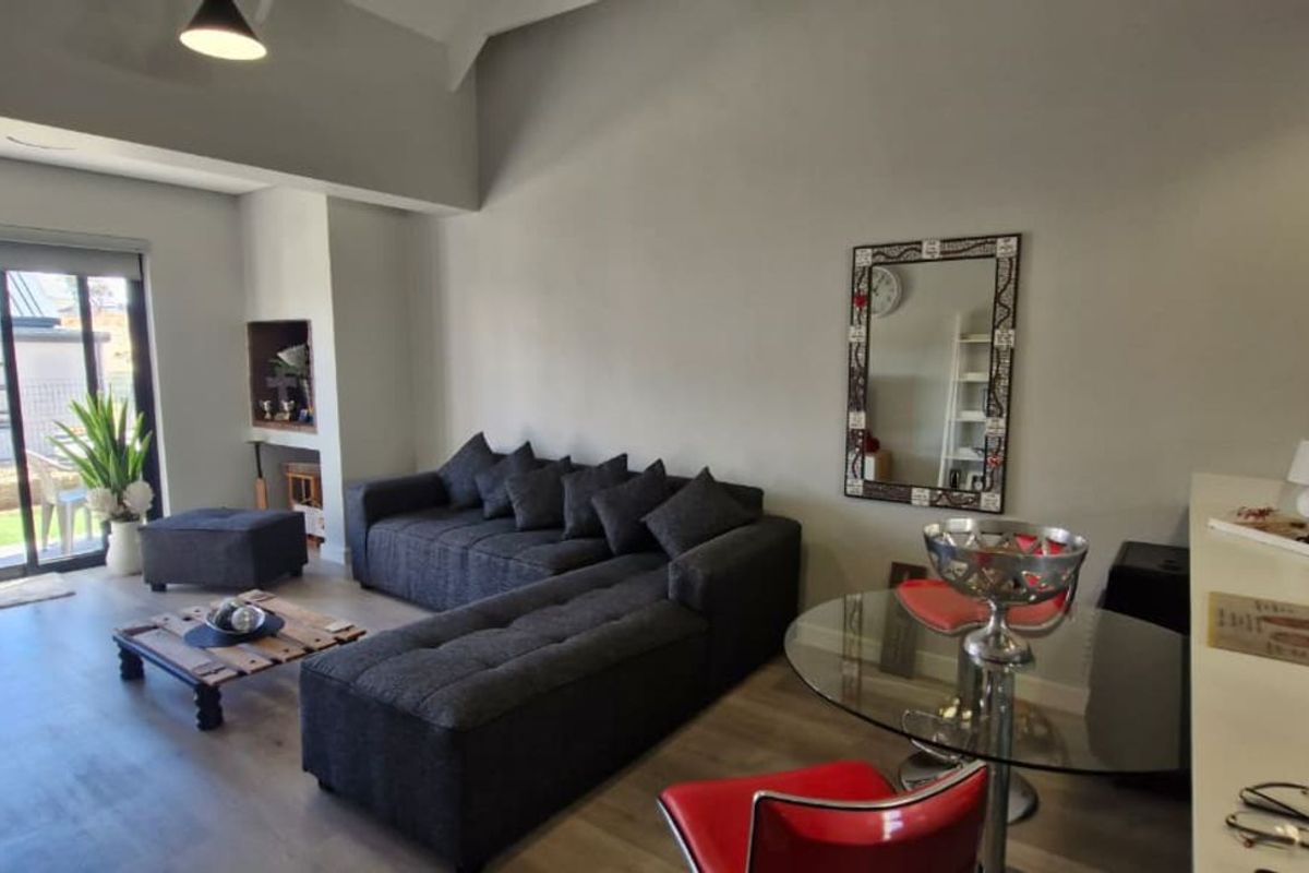 House For Sale in Hartland Lifestyle Estate - Photo 3