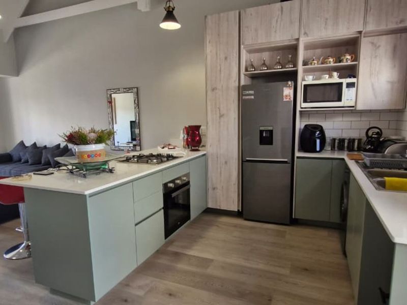 House For Sale in Hartland Lifestyle Estate - Photo 4