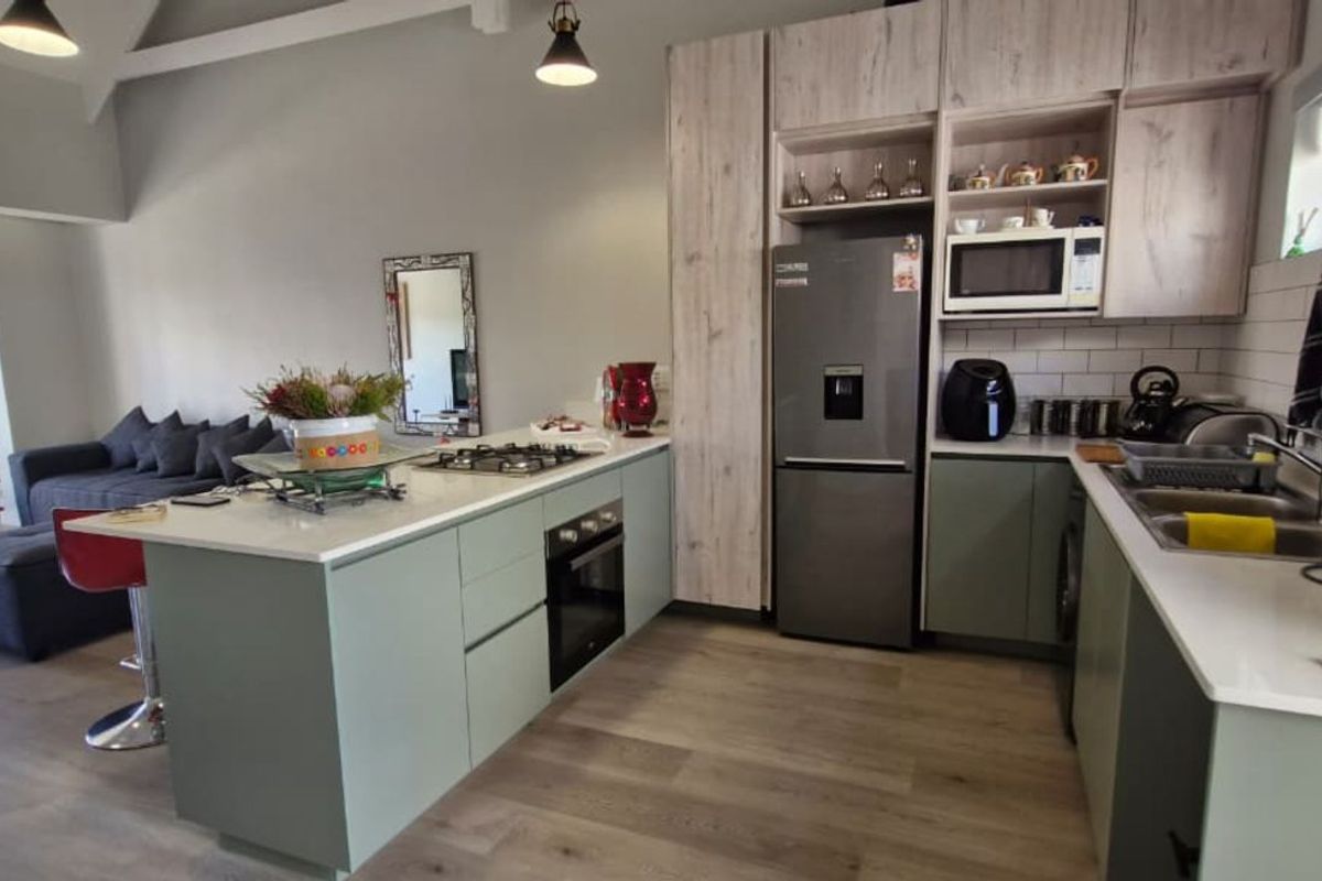 House For Sale in Hartland Lifestyle Estate - Photo 4