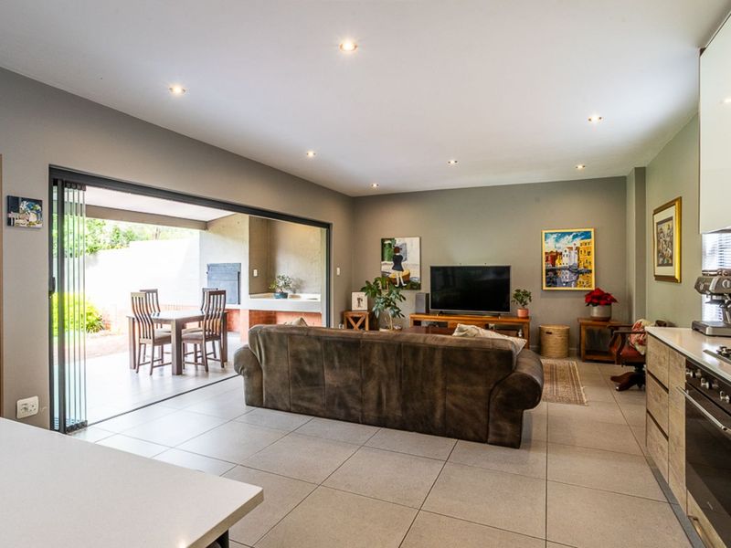 Townhouse For Sale in The Hills Game Reserve Estate - Photo 6