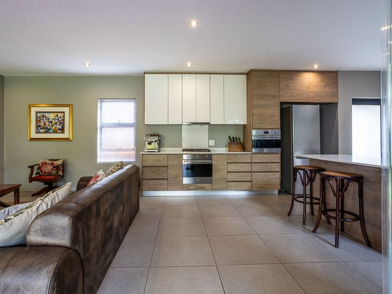 Townhouse For Sale in The Hills Game Reserve Estate - Photo 4