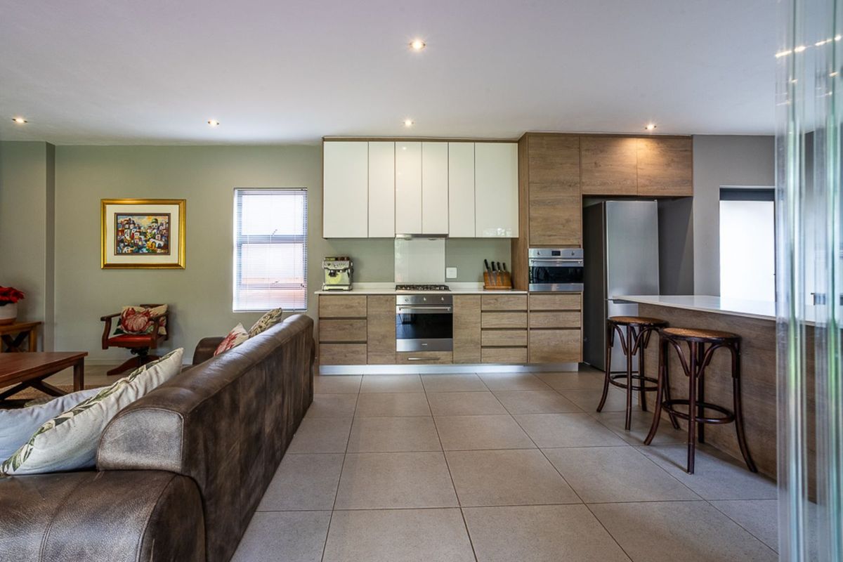 Townhouse For Sale in The Hills Game Reserve Estate - Photo 4