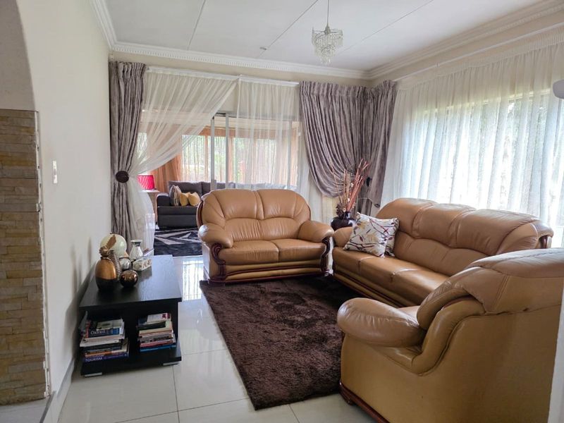 House For Sale in Amandasig - Photo 3