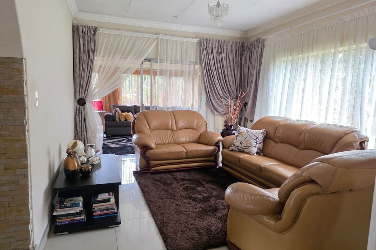 House For Sale in Amandasig - Photo 3