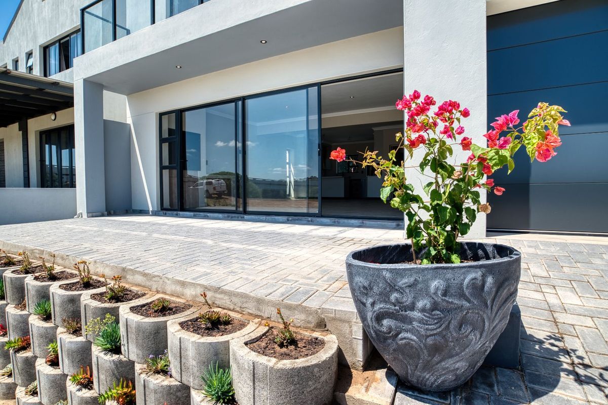 House For Sale in Hartenbos Heuwels - Photo 5