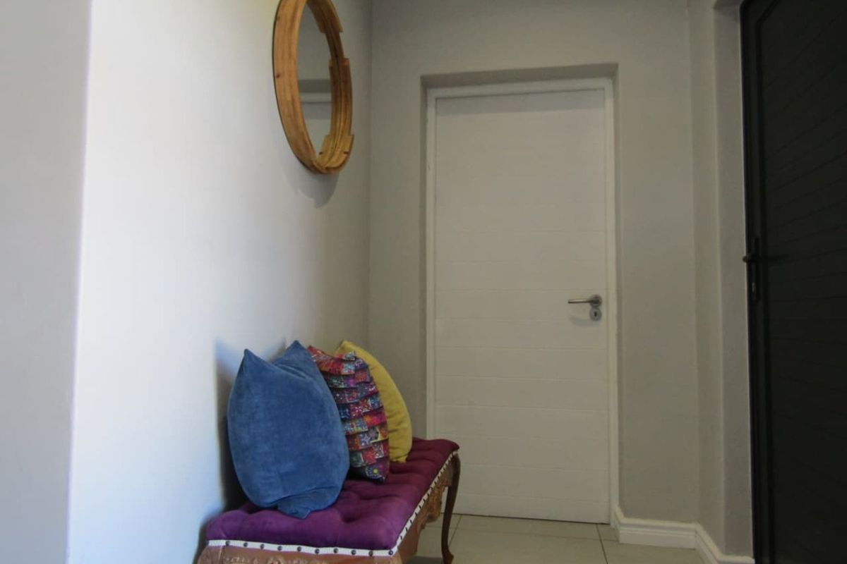 House For Sale in Marinda Park - Photo 2